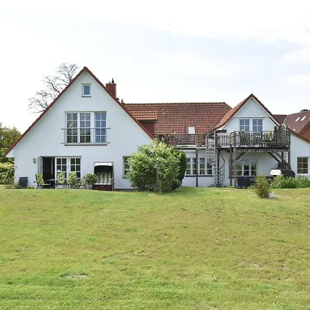 Majestic In Near The Beach Apartment Poel